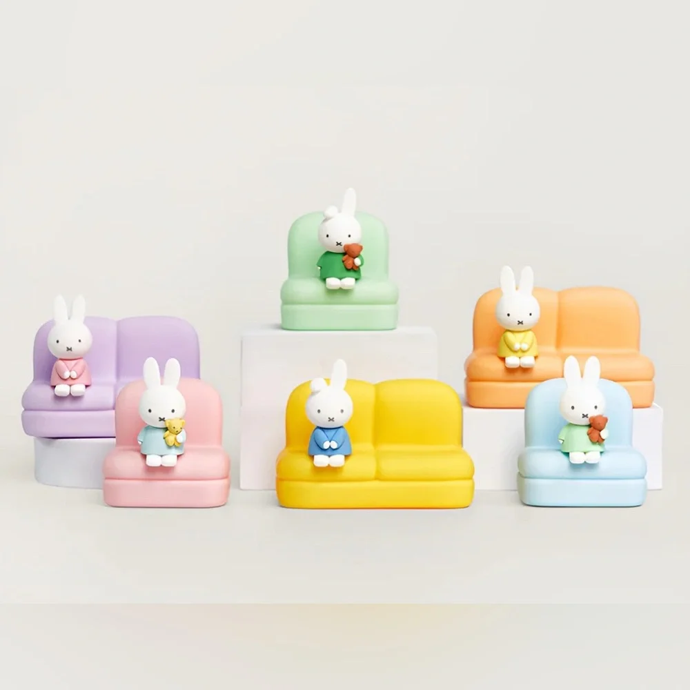 NWT! MIFFY DUO! ADORABLE SOFT MIFFY BAG & MATCHING BLIND BOX PHONE STAND! 5 ⭐️’S